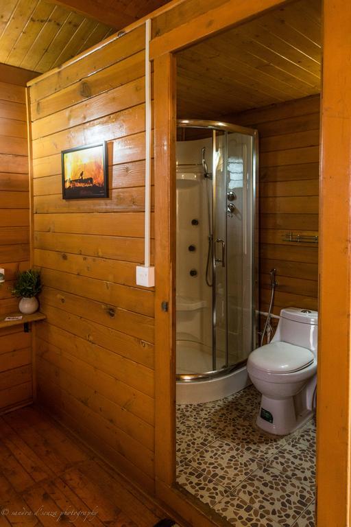 Pele'S Windsong Wood Cottage On The Beach Benaulim Ruang foto